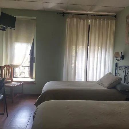 Guest house La Ciguena *