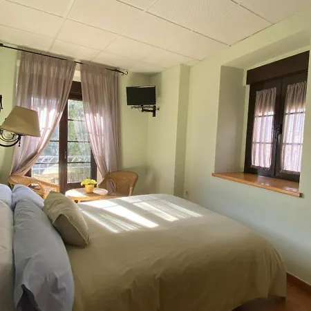 La Ciguena Guest house *